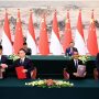 Presiden Republik Indonesia Prabowo Subianto bersama Presiden Republik Rakyat Tiongkok (RRT) Xi Jinping menyaksikan penandatanganan sejumlah kesepakatan kerja sama antara Indonesia dan Tiongkok. foto (BPMI Setpres)