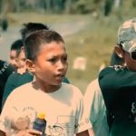 Mohammad Zaki Rizki (Zaki) kaos putih, Andi Mohamad (Daeng Anpes) kaos hitam mengenakan kacamata, (foto : istimewa)
