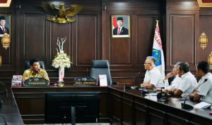 Gubernur Sulut Yulius Selvanus bersama para Kepala Balai dari Kementerian PUPR, (foto: Istimewa)