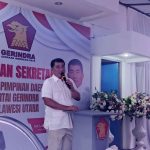 Ketua DPD Gerindra Sulut Yulius Selvanus saat membawakan sambutan (foto : mediaalternatif)