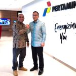 Pertemuan hangat Tonaas Ishak Tambani dan Dirut Pertamina Simon Mantiri, Jakarta (23/4/2025). foto : istimewa