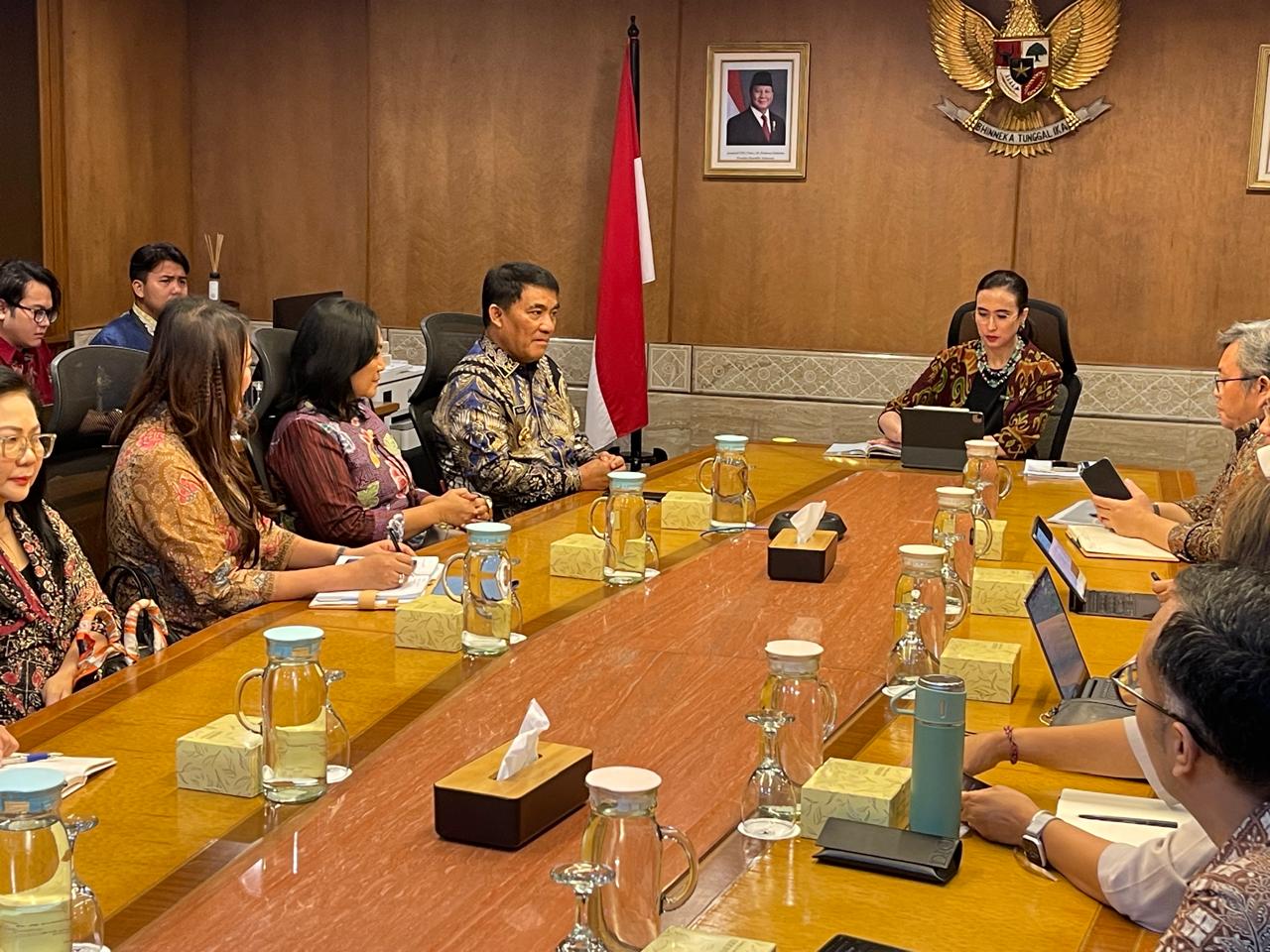 Gubernur Yulius Selvanus saat Audiens di Kementerian Pariwisata RI
