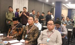Bupati FDW saat mengikuti Orientasi Organisasi Asosiasi Pemerintah Kabupaten Seluruh Indonesia (APKASI) di The Sentra Hotel Manado, (foto : ist)