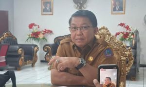 Asisten 1 Setdaprov Sulut, Denny Mangala yang juga ditunjuk sebagai Plh Kepala Dinas Komunikasi, Informatika, Persandian dan Statistik Daerah Provinsi Sulut. (foto : istimewa)