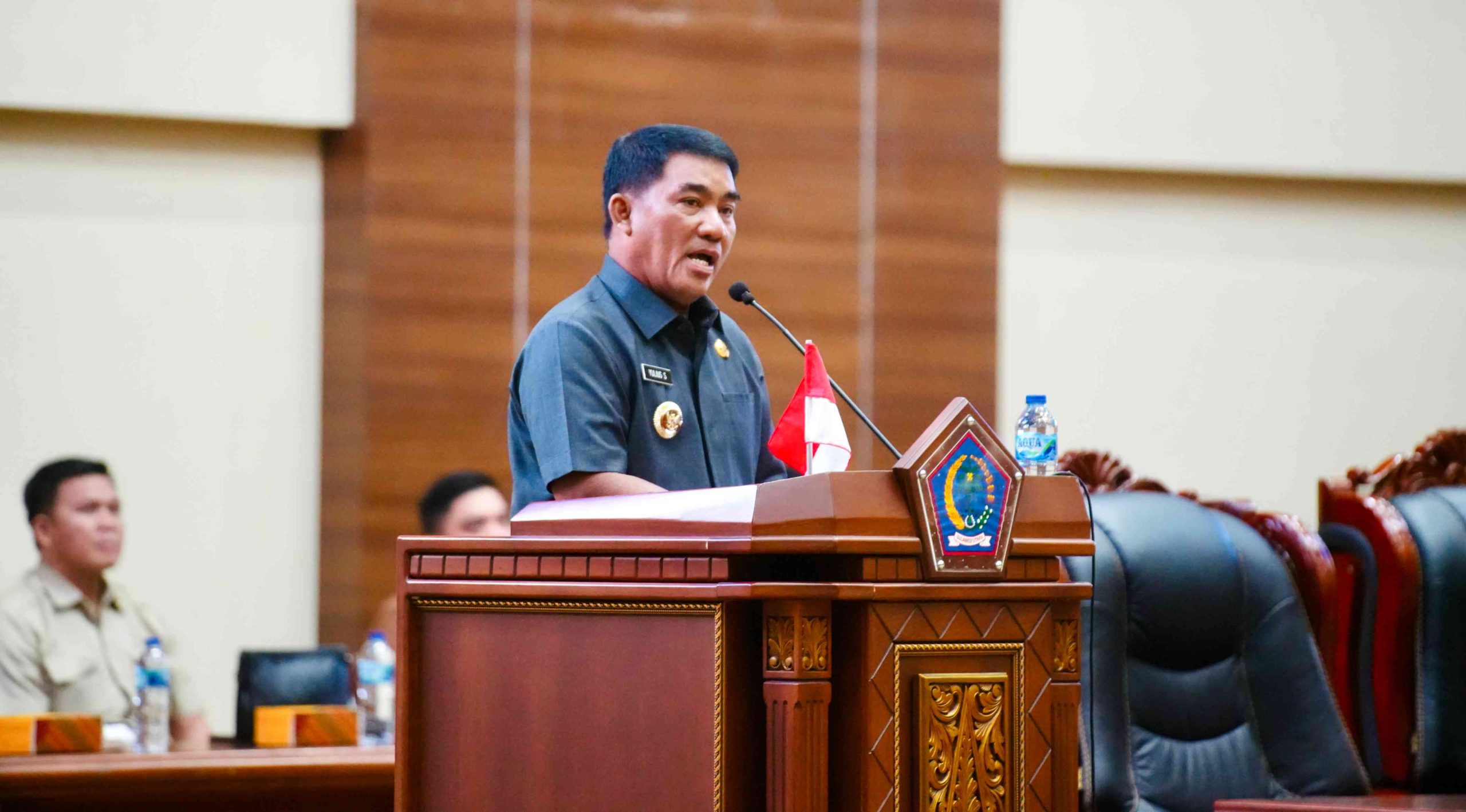 Gubernur Yulius Selvanus di Paripurna DPRD Sulut, Selasa (22/7/2025)