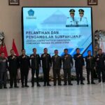 Foto bersama Gubernur saat pelantikan dan pengambilan sumpah janji jabatan, (foto : istimewa)