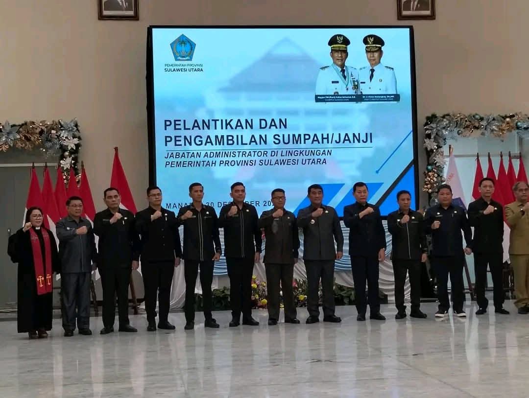 Foto bersama Gubernur saat pelantikan dan pengambilan sumpah janji jabatan, (foto : istimewa)