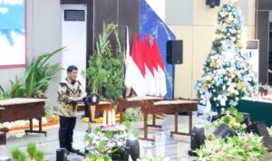Gubernur Yulius saat membawakan sambutan Natal Pemprov Sulut, (foto : istimewa)