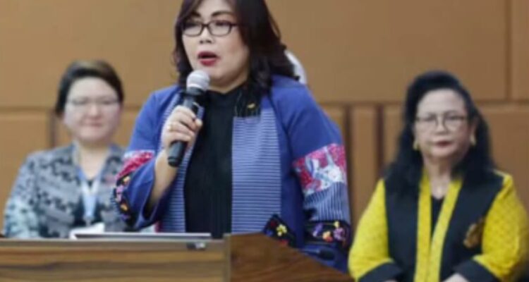 Tetty Esther Rampengan Direktur Kredit BSG, (foto : istimewa)