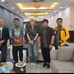 Pertemuan Pengurus Golkar Sulut dengan Gubernur Yulius di Wisma Negara Bumi Beringin (foto : istimewa)