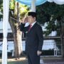 Wagub Sulut Victor Mailangkay bertindak sebagai Inspektur Upacara Harkitnas di halaman Kantor Gubernur Sulut, Manado, Rabu (20/5/2026). (foto : istimewa)