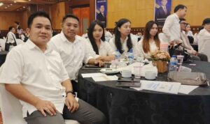Ketua BPC Hipmi Mitra Fiano Rambi, SE bersama dengan pengurus saat hadir di Rakerda, Diklatda, dan Forbisda. (foto : mediaalternatif)
