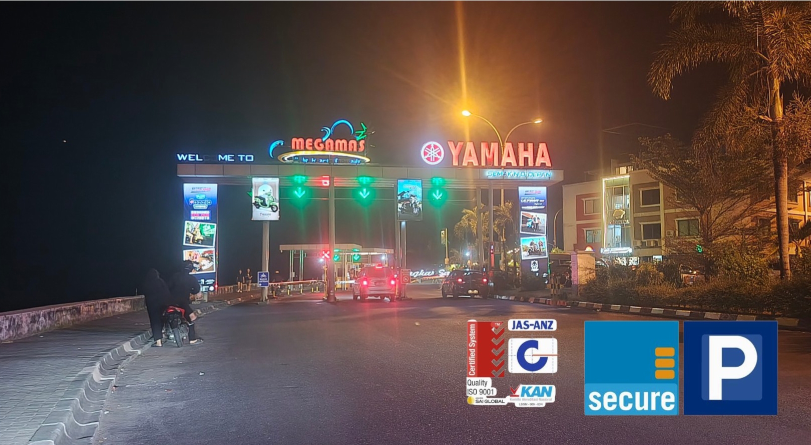 ‎Portal masuk kawasan Megamas Manado, (foto : mediaalternatif)