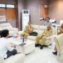 Sekprov Tahlis Gallang saat menerima kunjungan BPS Sulut, Selasa (5/5/2026). (foto : istimewa)