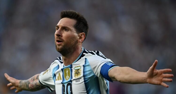Penyerang Argentina, Lionel Messi, kini cetak 17 gol di Piala Dunia. (Roberto SCHMIDT / AFP)