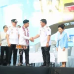 Momen kebersamaan Wapres Gibran dan Gubernur YSK di pembukaan Perkemahan Pemuda GPDI Sulawesi Utara. (dok.istimewa)