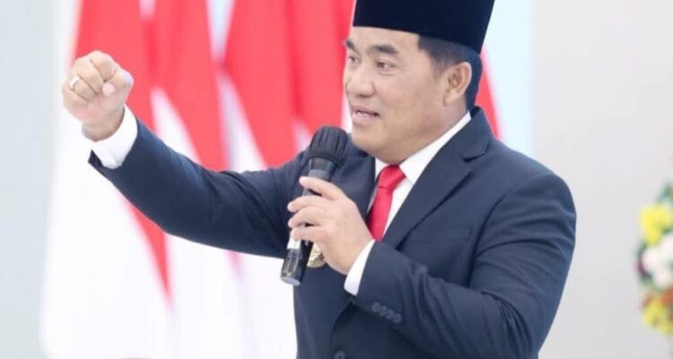 Gubernur Sulut, Mayjen TNI (Purn) Yulius Selvanus, SE (foto : ist)