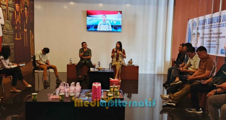 Ngopi bareng JIPS bersama Kepala Dinas Pariwisata Sulut dr. Kartika Devi Tanos, MARS dan Kadis Kebudayaan Sulut Yorry Rommy Lesawengan, M.Tr.AP. (foto : mediaalternatif)