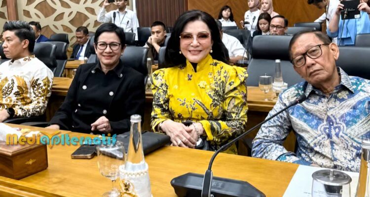 Christiany Eugenia Paruntu saat menghadiri rapat banggar, Senin (22/6/2026)