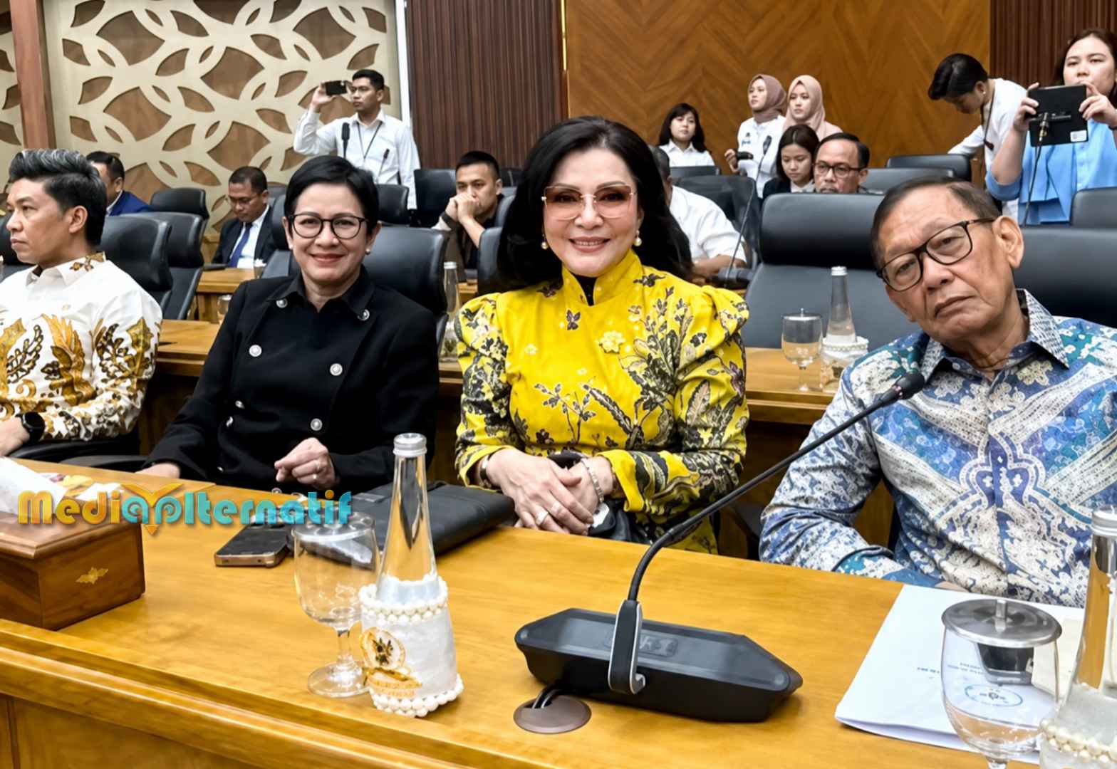 Christiany Eugenia Paruntu saat menghadiri rapat banggar, Senin (22/6/2026)