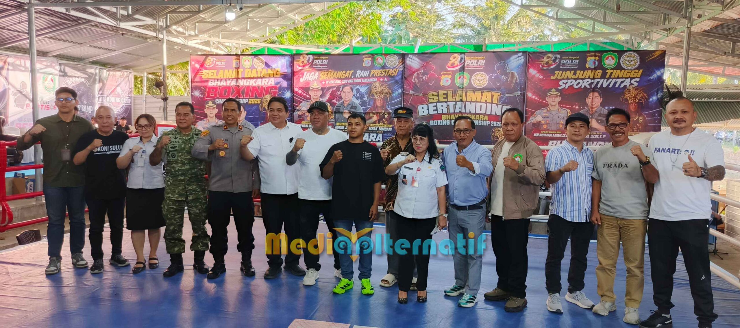 Foto bersama saat pembukaan Bhayangkara Boxing Championship 2026, Rabu (24/6/2026). (dok.mediaalternatif)
