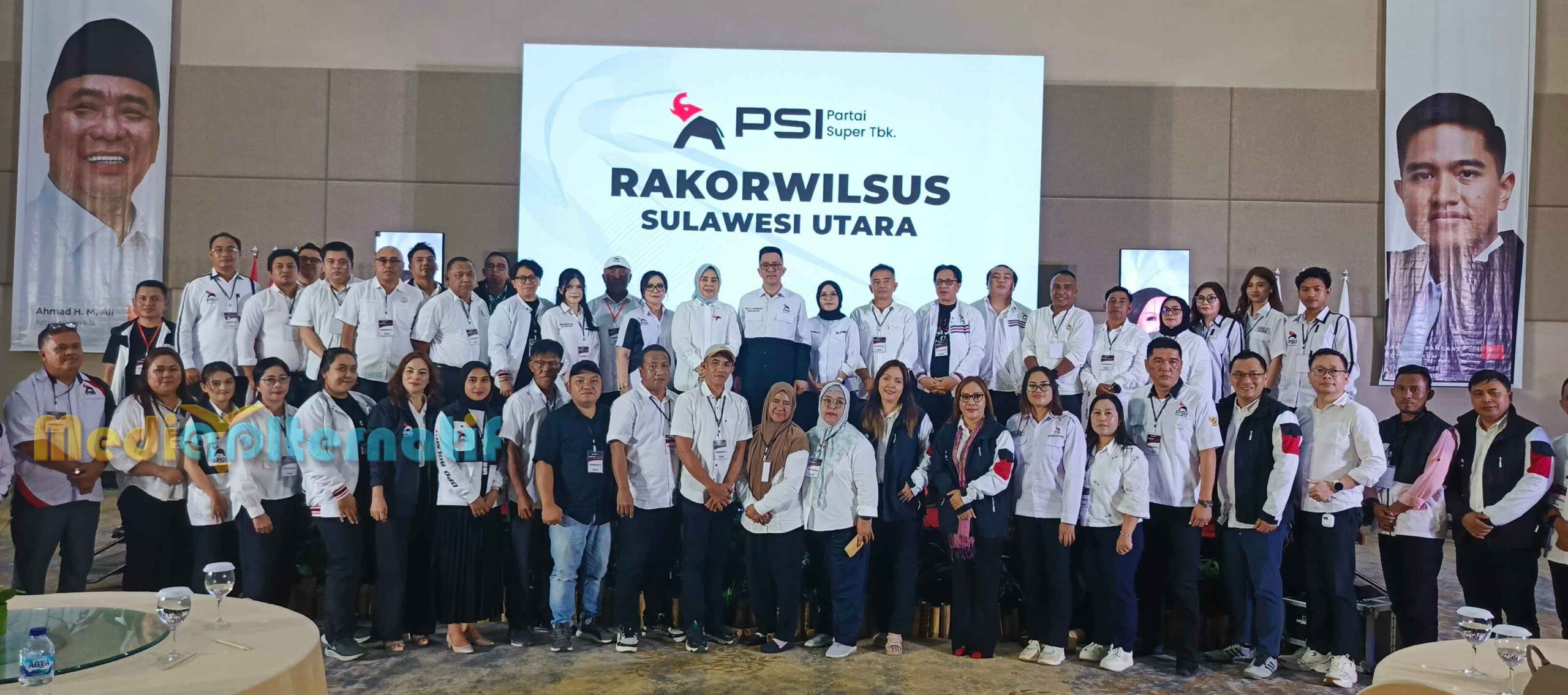 foto bersama kader Gajah Sulut usai Rakorwilsus di Peninsula Hotel, Jumat (26/6/2026). (dok.mediaalternatif)