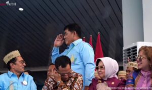Screenshot_20260624-222008 Momen saat Presiden Prabowo menyapa Gubernur Yulius Selvanus. (dok.istimewa)