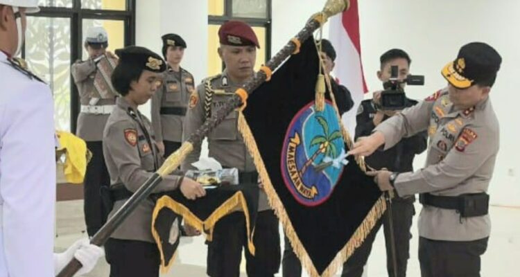 Upacara Pemuliaan Nilai-Nilai Luhur Tribrata yang dirangkaikan dengan tradisi pencucian Pataka Polda Sulut “Maesa’an Waya” di aula Polda Sulut, Senin (29/6/2026).