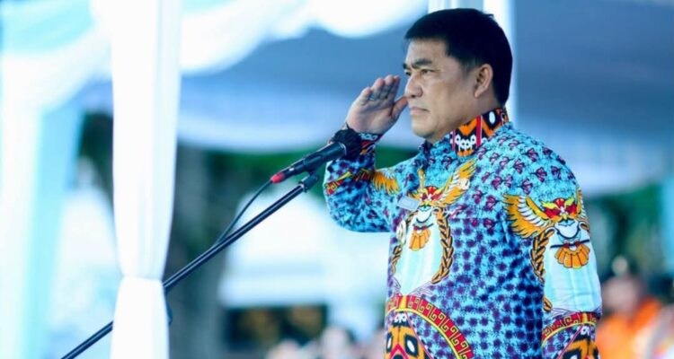 Gubernur YSK saat memimpin Upacara Peringatan Hari Keluarga Nasional (Harganas) ke-33 Tahun 2026 di Manado, Senin (29/6/2026).