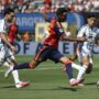 Penyerang Timnas Spanyol Lamine Yamal (tengah) bertanding dalam pertandingan final Piala Dunia 2026 antara Spanyol vs Argentina di Stadion New York New Jersey, Amerika Serikat, Senin (20/7/2026) dini hari WIB. (Xinhua/Li Ming)