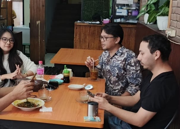 Ketua Garda Nusantara Sulut, Miracle Sengkey bersama Wakil Ketua dan Sekretaris Bung Ali