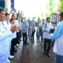 Gubernur Sulawesi Utara, Mayjen TNI (Purn) Yulius Selvanus SE didampingi Wakil Gubernur Dr J Victor Mailangkay SH MH, saat menyambut haru kedatangan Piala Bergilir Presiden RI yang berhasil diboyong Kontingen LPPD Sulut sebagai Juara Umum Pesparawi Nasional XIV 2026 di Graha Gubernuran Bumi Beringin, Manado, Rabu (1/7/2026). (dok.istimewa)
