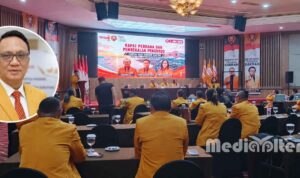 Picsart_26-07-03_12-10-46-425 Rapat perdana sekaligus pembekalan bagi seluruh jajaran pengurus di Hotel Aryaduta Manado, Jumat (3/7/2026).