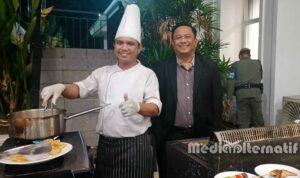 Picsart_26-07-17_22-44-13-373 General Manager (GM) Aryaduta Manado, Adhi Supriadi saat berada di Wisma Negara Bumi Beringin, Manado, Jumat (17/7/2026). (dok.alternatif)
