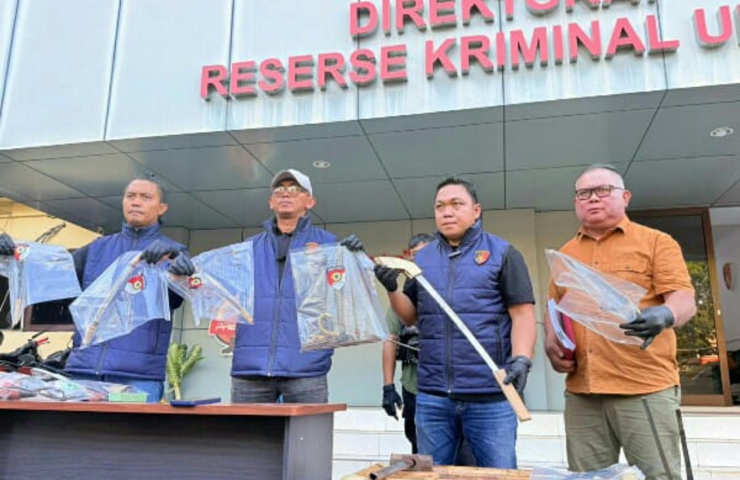 Konferensi pers di Mapolda Sulut, Selasa (7/7/2026).