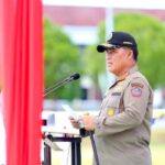 Gubernur Sulawesi Utara, Yulius Selvanus, saat membuka secara resmi Upacara Pembukaan Karya Bakti Skala Besar Tahun 2026 yang berlangsung khidmat di Lapangan Rumah Dinas Bupati Kepulauan Talaud, Rabu (15/7) siang.