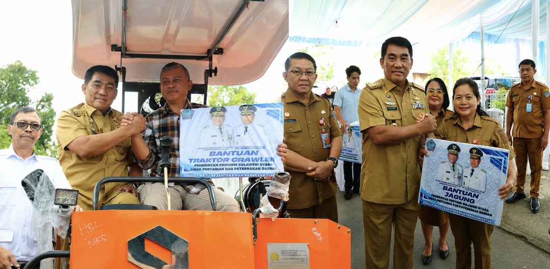Gubernur Sulawesi Utara, Mayjen TNI (Purn.) Yulius Selvanus, SE, menyerahkan lima unit alat dan mesin pertanian (alsintan) serta bantuan benih jagung sebanyak 43 ton untuk pengembangan lahan seluas 2.910 hektare di Kabupaten Minahasa. (grafis:mediaalternatif)