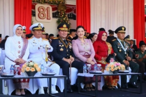 Kapolda Irjen Pol Roycke Harry Langie saat menghadiri upacara HUT ke 81 RI di Kantor Gubernur, Senin (17/8/2026).
