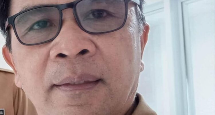Pejabat Hukumtua Desa Kumelembuai Djerry Langkah, (dok.pribadi)