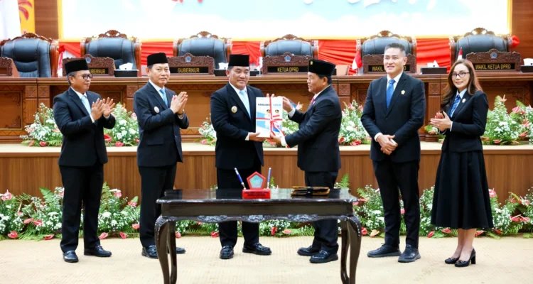 Penandatanganan nota kesepakatan tersebut berlangsung di Gedung Paripurna DPRD Sulut pada Jumat (14/8/2026).