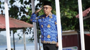 Kepala SMA Negeri 1 Amurang Provinsi Sulawesi Utara, Swingly S.Y. Liow, S.Pd., M.Pd.,