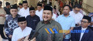 Standius Bara Prima (SBP) saat hadir di Masjid Raya Ahmad Yani dalam memperingati Maulid Nabi Muhammad SAW, Selasa (25/8/2026). (dok.mediaalternatif)