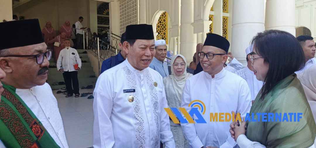 Wakil Gubernur Victor Mailangkay saat hadir di Masjid Raya Ahmad Yani dalam memperingati Maulid Nabi Muhammad SAW, Selasa (25/8/2026). (dok.mediaalternatif)