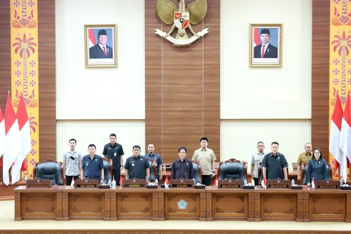 Gubernur YSK saat Rapat Paripurna. (dok.ist)