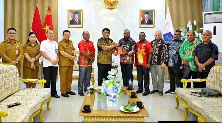 Bukan Sekadar Silaturahmi, Bupati Mansel 3 Kali Temui Gubernur YSK.