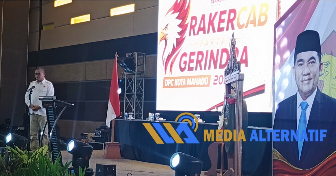 Ketua DPC Gerindra Manado, Louis Carl Schraam, SH, MH saat Rakercab Partai di Ballroom Courtyard by Marriott, Sabtu (5/9/2026).