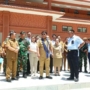 Gubernur YSK saat berada di SMA Taruna Nusantara.