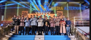 Gubernur usai menutup Festival Literasi Sulawesi Utara 2026. (dok.mediaalternatif)