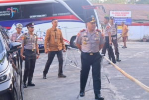 Kapolda Sulawesi Utara Irjen Pol Yudo Hermanto, S.I.K., M.M. saat turun lapangan, Senin (19/10/2026).